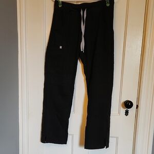 FIGS Kade Petitie Cargo Scrub Pants-S